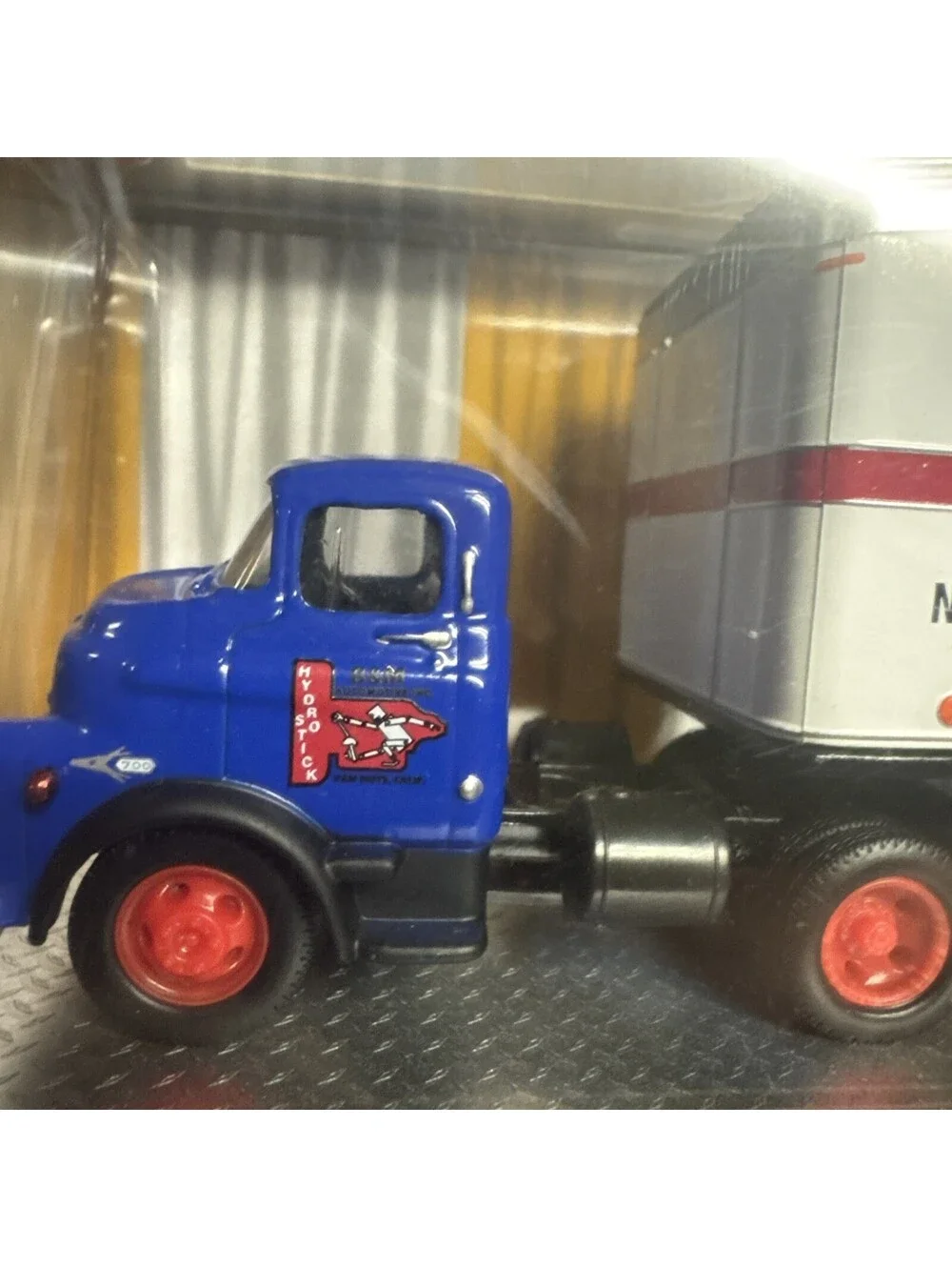 1:64 M2 Machines Auto-Haulers 1957 Dodge COE & B&M Trailer R11 Limited To 5,000